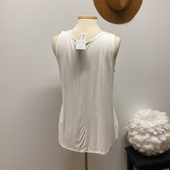 White & Leopard Tank - Picture 3 of 3